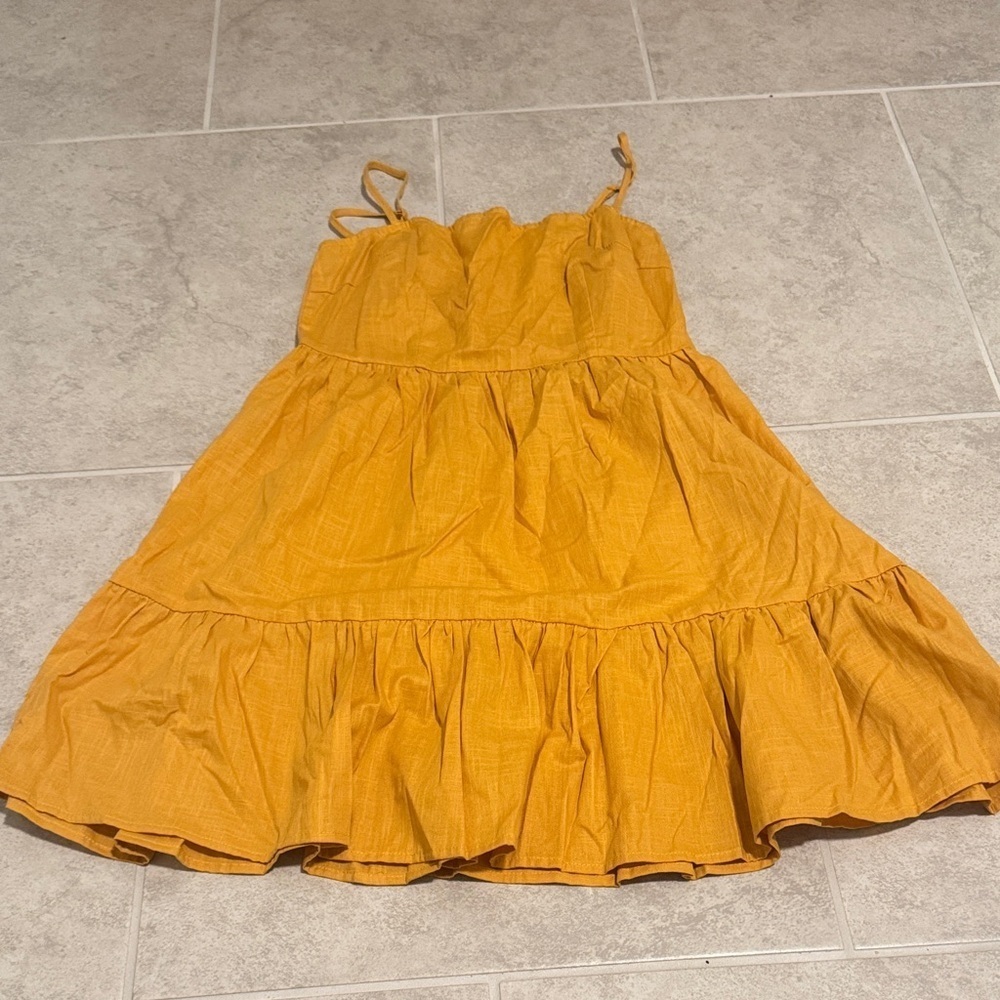 Charming Yellow Dress